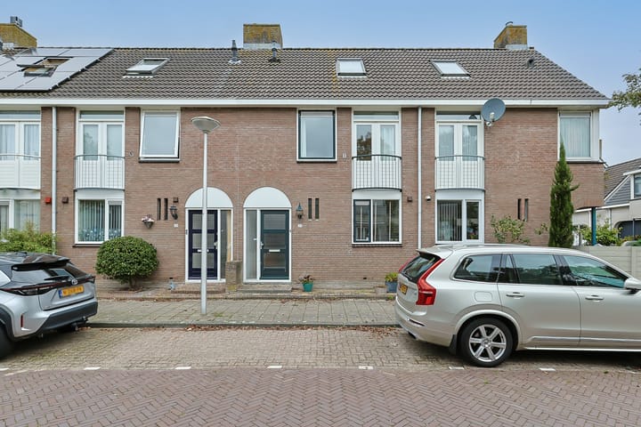 Buitentocht 37 in Leiderdorp foto