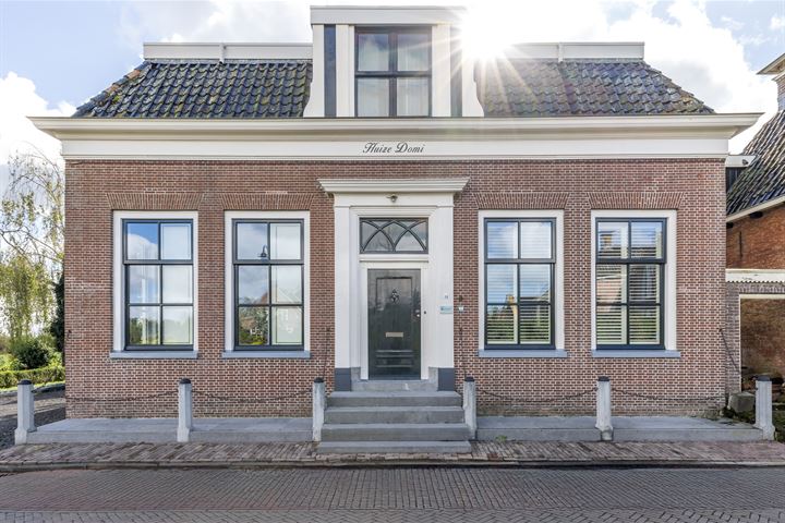 Buren 14 in Oosterzee foto