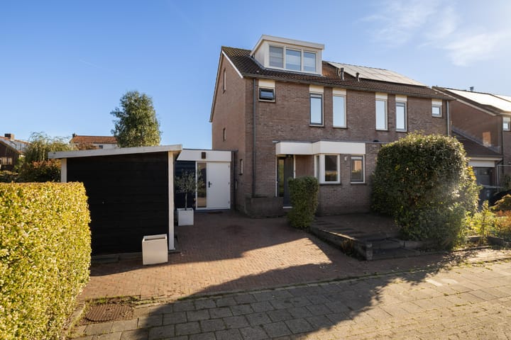 Burg. de Kockstraat 18 in Kamerik foto