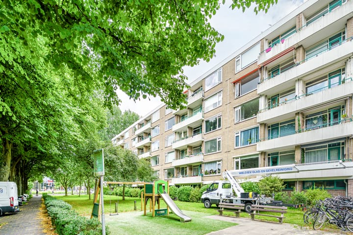 Burgemeester Caan van Necklaan 564 in Leidschendam foto