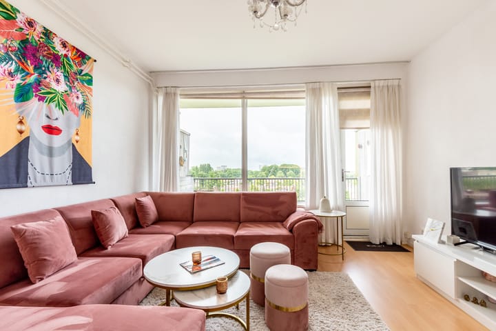 Burgemeester De Vlugtlaan 325 in Amsterdam