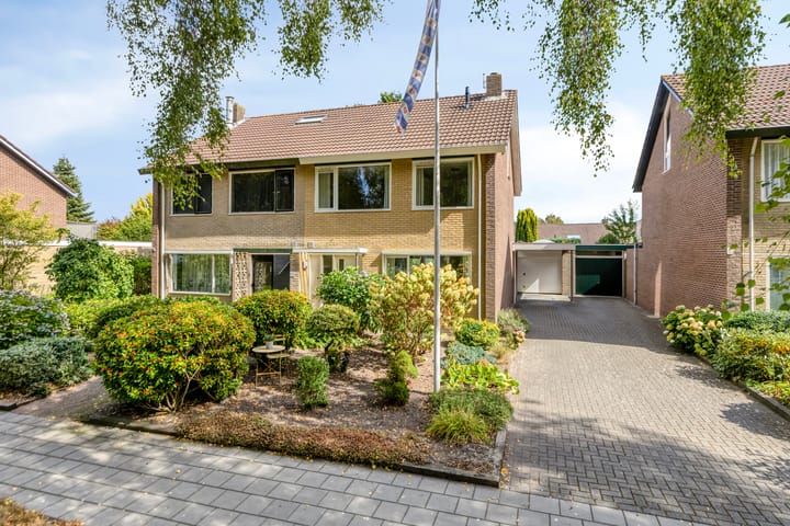 Burgemeester Drijberweg 95 in Hurdegaryp foto