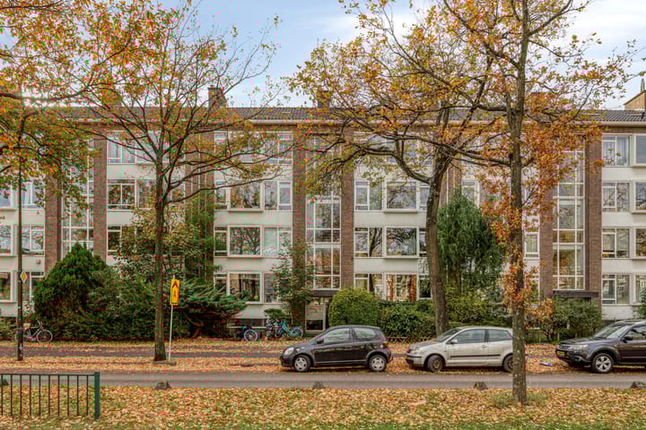 Burgemeester Elsenlaan 128 in Rijswijk foto