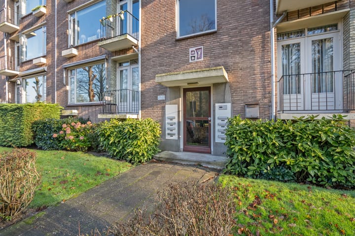 Burgemeester Elsenlaan 51 in Rijswijk foto