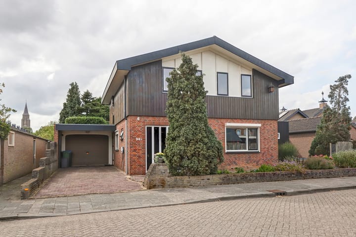 Burgemeester Hermsenstraat 98b in Millingen aan de Rijn foto