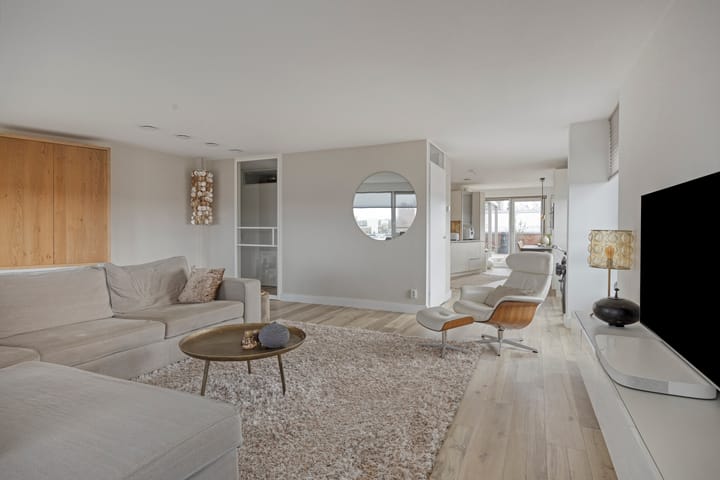 Burgemeester Honnerlage Gretelaan 363T in Schiedam foto