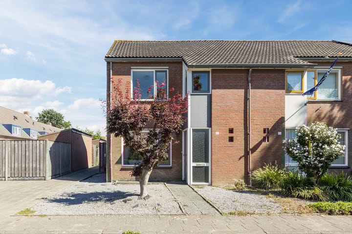 Burgemeester Kievitslaan 56 in Klein Zundert foto