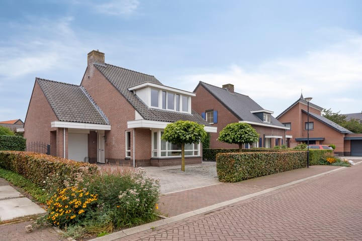 Burgemeester Loefenstraat 16 in Puth