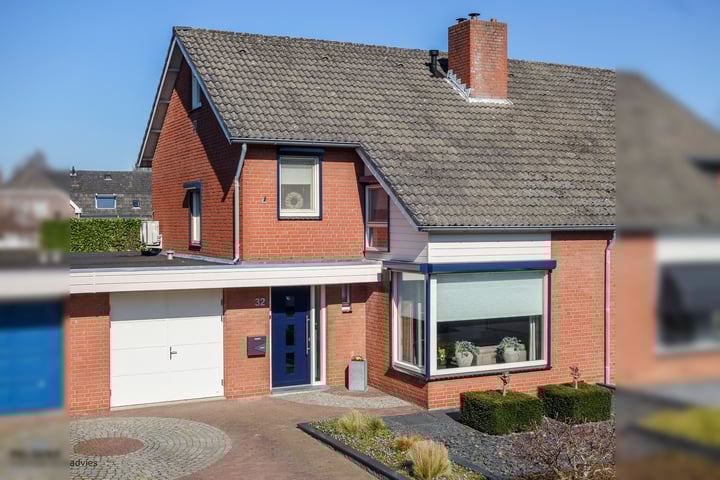 Burgemeester Moorenstraat 32 in Reuver foto