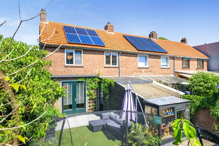 Burgemeester Rambonnetlaan 38 in IJmuiden foto