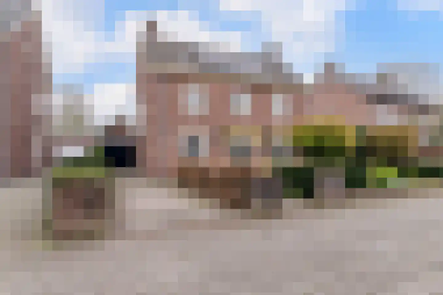 Burgemeester Sweensplein 26 in Rijen