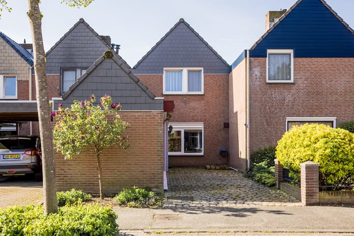 Burgemeester Thomas Wackersstraat 10A in Roermond foto