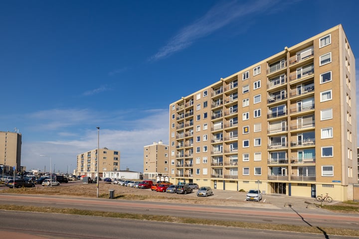 Burgemeester van Alphenstraat 55F-2 in Zandvoort foto