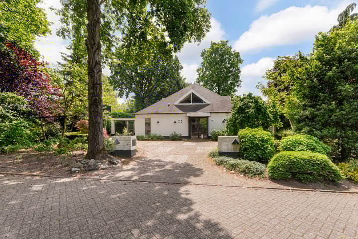 Burgemeester van der Heijdenlaan 36 in Kaatsheuvel