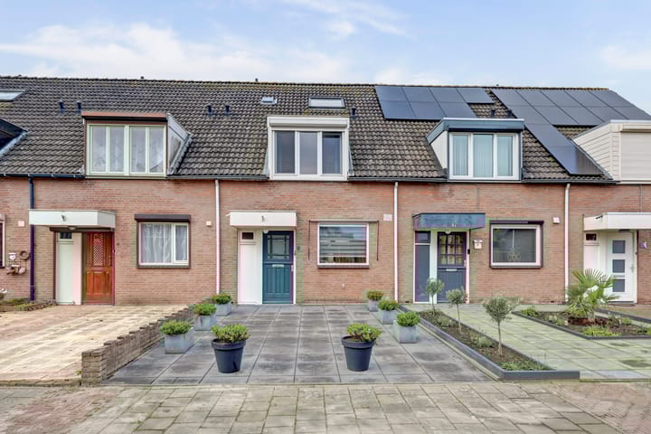 Burgemeester van Houtplein 6 in Vlijmen foto