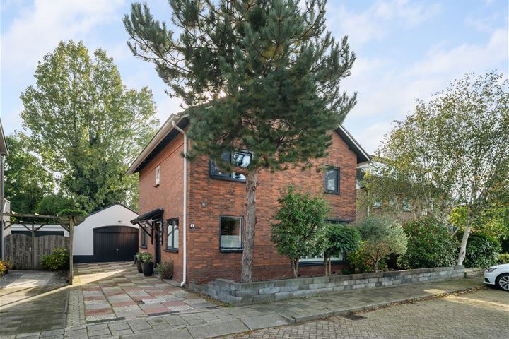 Burgemeester van Meetelenstraat 4 in Bergschenhoek foto