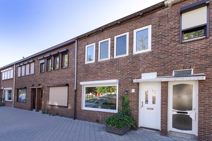 Burgemeester van Oppenstraat 89 in Maastricht foto