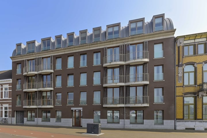 Burgemeester van Rijnsingel 2A in Venlo foto