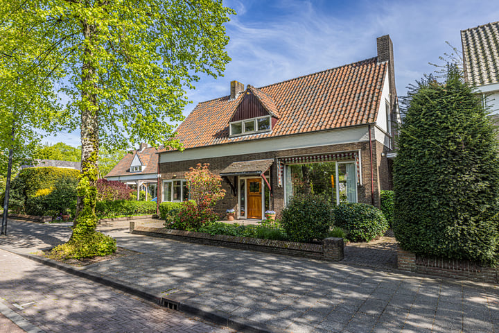Burggravenlaan 38 in Leiden foto