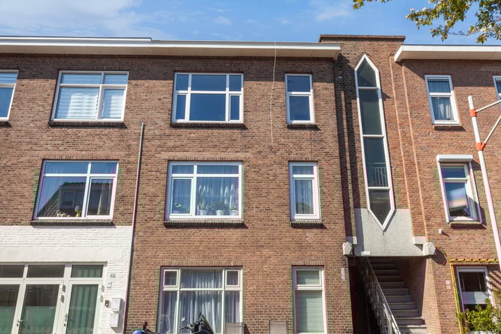 Bussumsestraat 155 in 's-Gravenhage foto