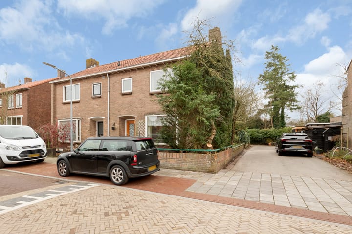 C. Evertsenstraat 51 in Hilversum foto