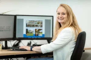 Photo of C.H. (Claudia) Damski