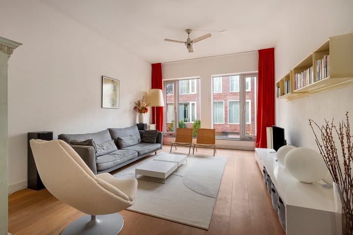 C.J.K. van Aalststraat 69 in Amsterdam foto