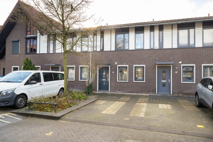 Cairostraat 12 in Purmerend foto