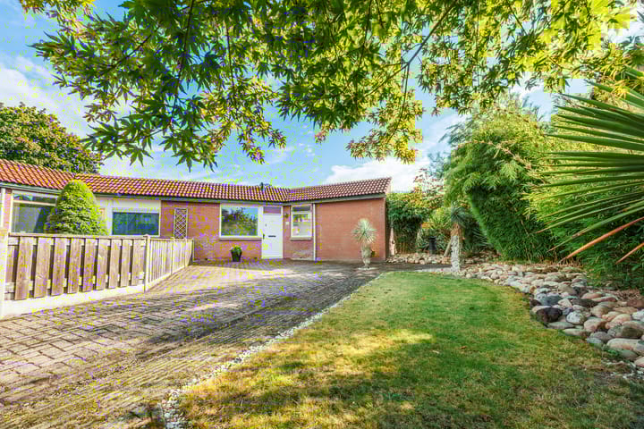 Campbellhof 48 in Dronten foto