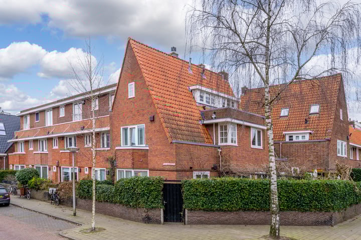 Catharina van Clevelaan 30 in Amstelveen foto