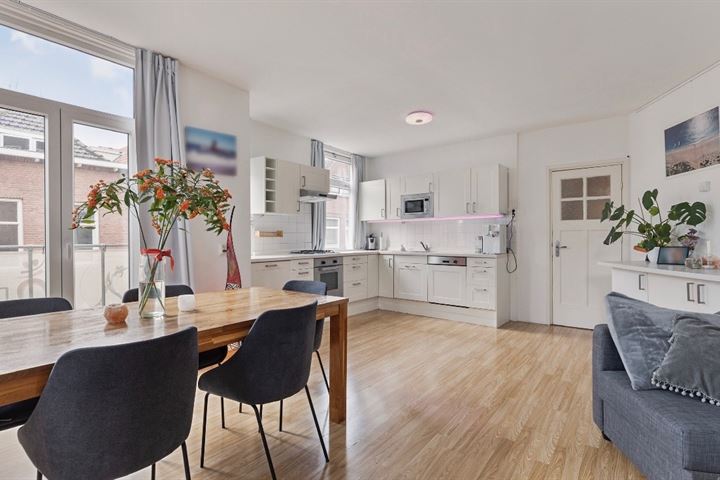 Châlonsstraat 6B in Rotterdam foto