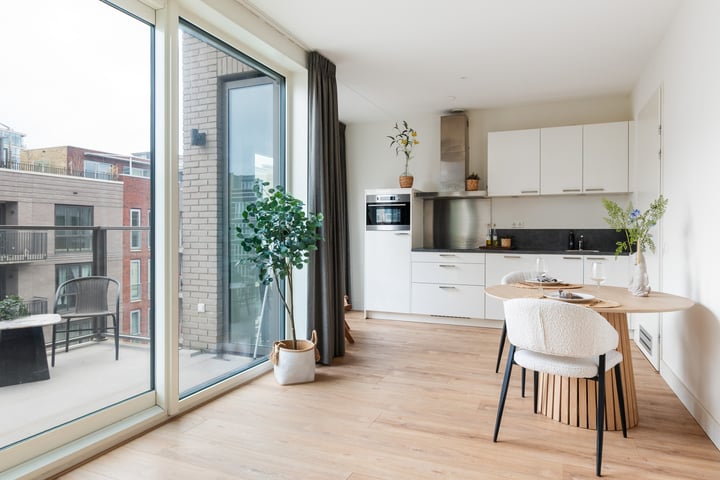 Charley Tooropgracht 191 in Diemen foto