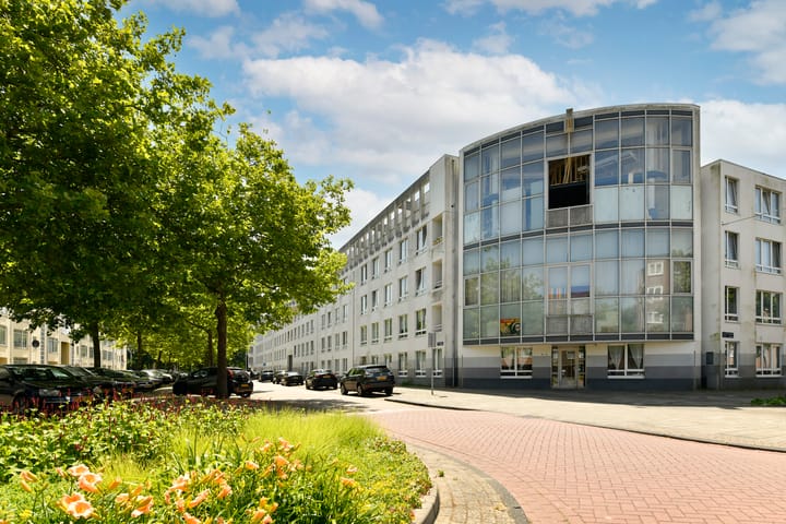 Charlotte Brontéstraat 64 in Amsterdam foto