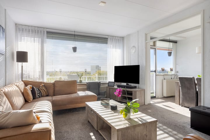 Chopinplein 228 in Schiedam foto