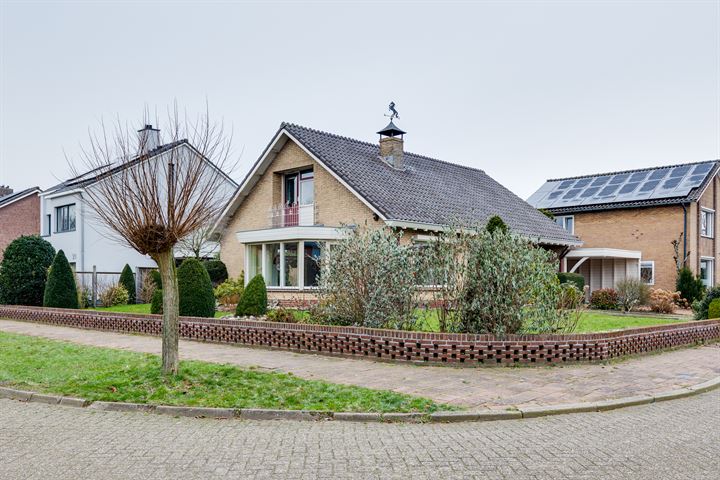 Chopinstraat 1 in Groenlo foto