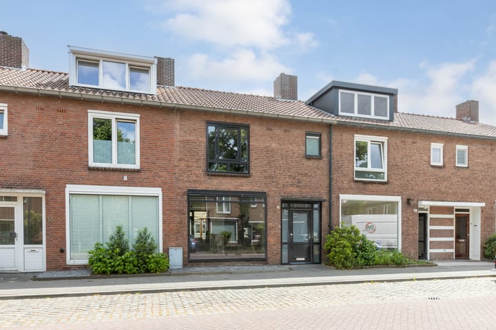 Christiaan Huygensstraat 12 in Breda foto