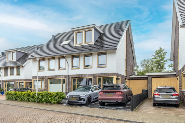 Clara Egginklaan 56 in Uithoorn