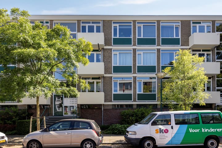 Clematislaan 14 in Oegstgeest foto