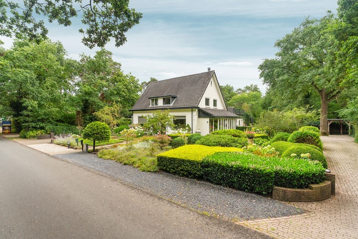 Coldenhovenseweg 93 in Eerbeek foto