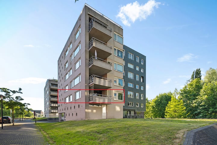 Coldstream 94 in Hengelo foto