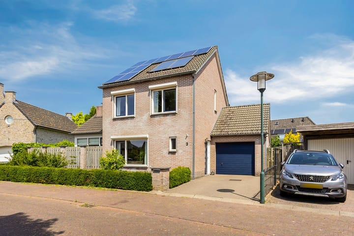 Columbuslaan 3 in Hulst foto