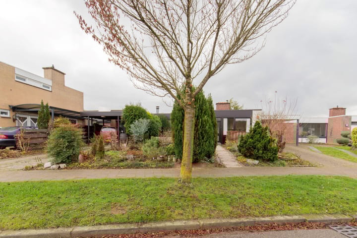 Constantijn Hugostraat 9 in Spaubeek