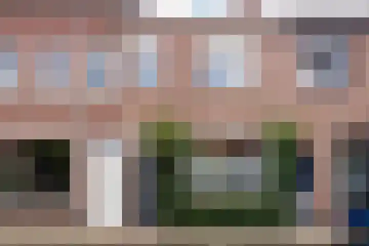 Constantijn Huijgenslaan 4 A in Bussum