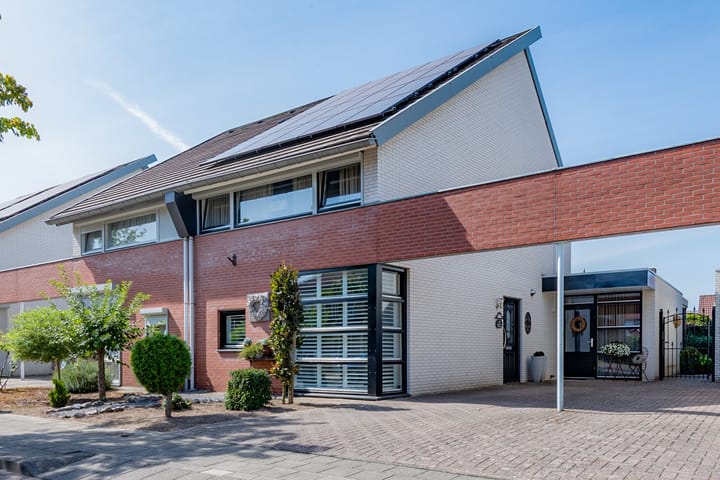 Cor Janssenstraat 11 in Reuver