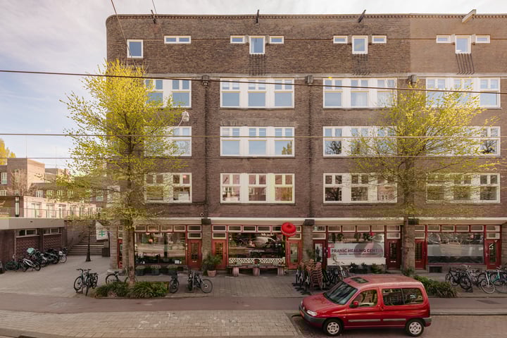 Cornelis Krusemanstraat 1B in Amsterdam foto