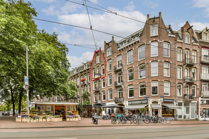 Cornelis Troostplein 4-3 in Amsterdam foto