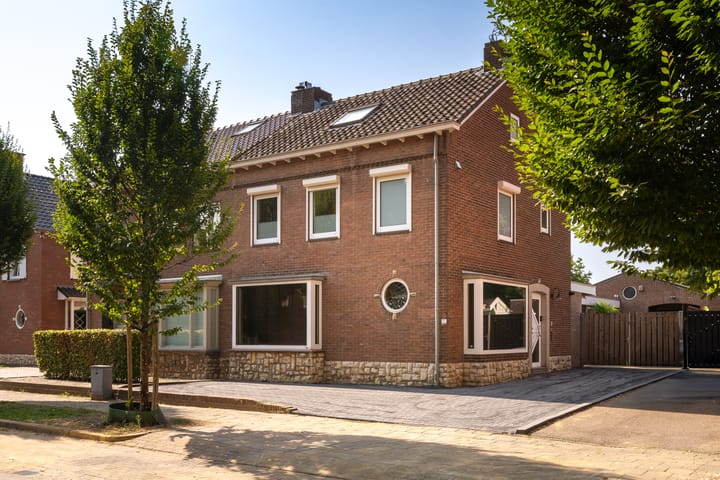 Cornelisstraat 7 in Geleen foto