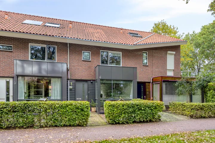 Corversbos 87 in Ede foto