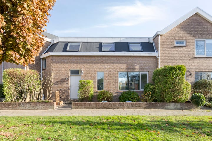 Coxstraat 24 in Kapelle foto