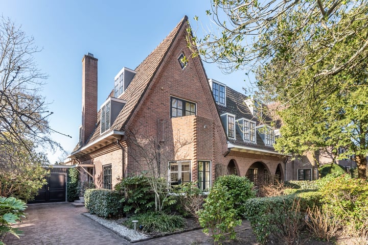 Crayenesterlaan 24 in Haarlem foto